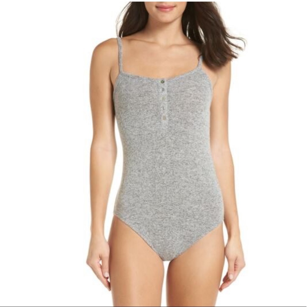 MAKE + MODEL Cuddle Me Bodysuit grey size M